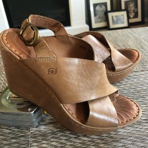 Born Tan wedges -size 6